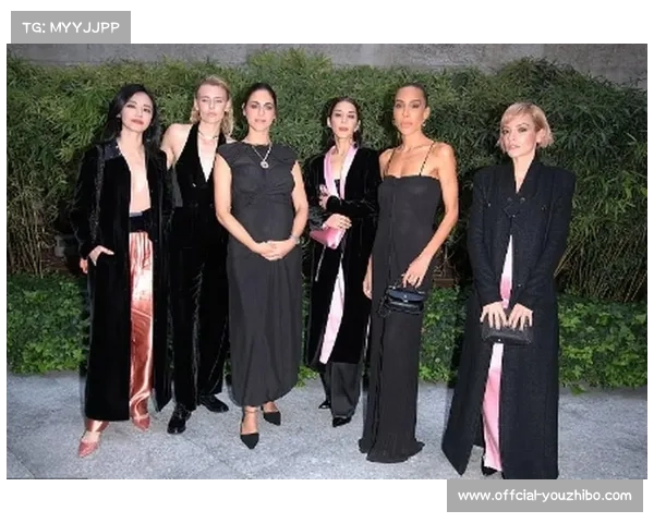 米兰时装周与足球明星碰撞多位球员亮相秀场展现潮流风采