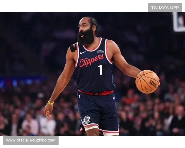 快船社媒晒登机照，哈登等球员奔赴客场